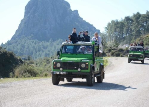 Green Canyon Jeep Safari With Boat Trip in Green lake